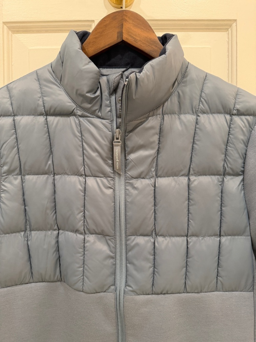 Vineyard Vines Men’s Blue Voyager Performance Jacket Size Small NWOT - Picture 2 of 7